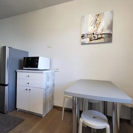 Quiet &renovated Lägenhet