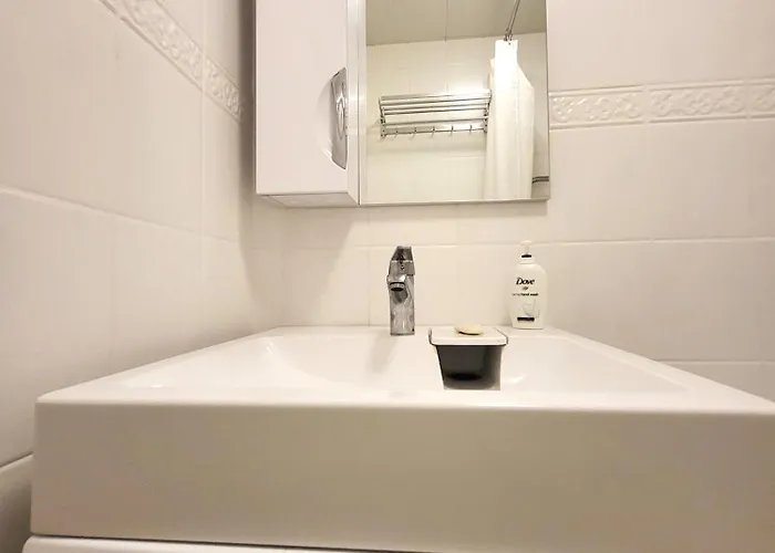 Апартаменты Quiet &renovated